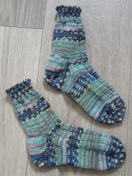 Unikat! Handgestrickte Socken Größe 24/25