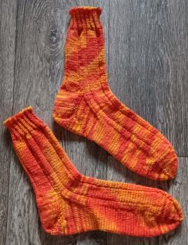 Unikat! Handgestrickte Socken Größe 38/39