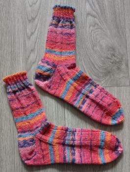 Unikat! Handgestrickte Socken Größe 38/39