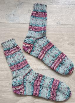 Unikat! Handgestrickte Socken Größe 38/39