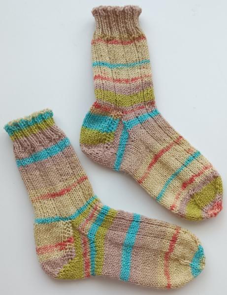 Unikat! Handgestrickte Socken Größe 24/25