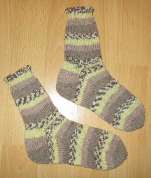 Unikat! Handgestrickte Socken Größe 30/31