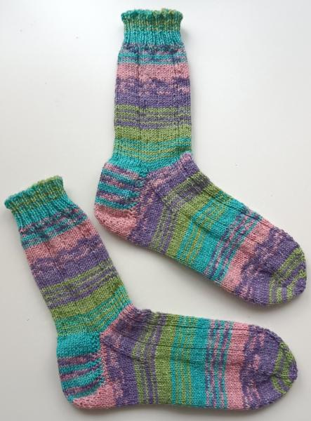 Unikat! Handgestrickte Socken Größe 32/33