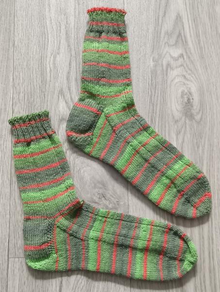 Unikat! Handgestrickte Socken Größe 38/39