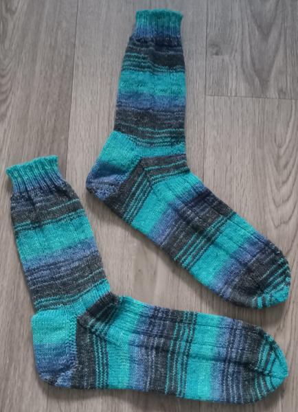 Unikat! Handgestrickte Socken Größe 42/43