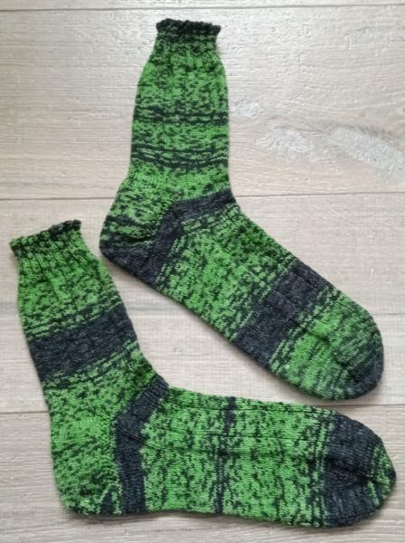 Unikat! Handgestrickte Socken Größe 46/47